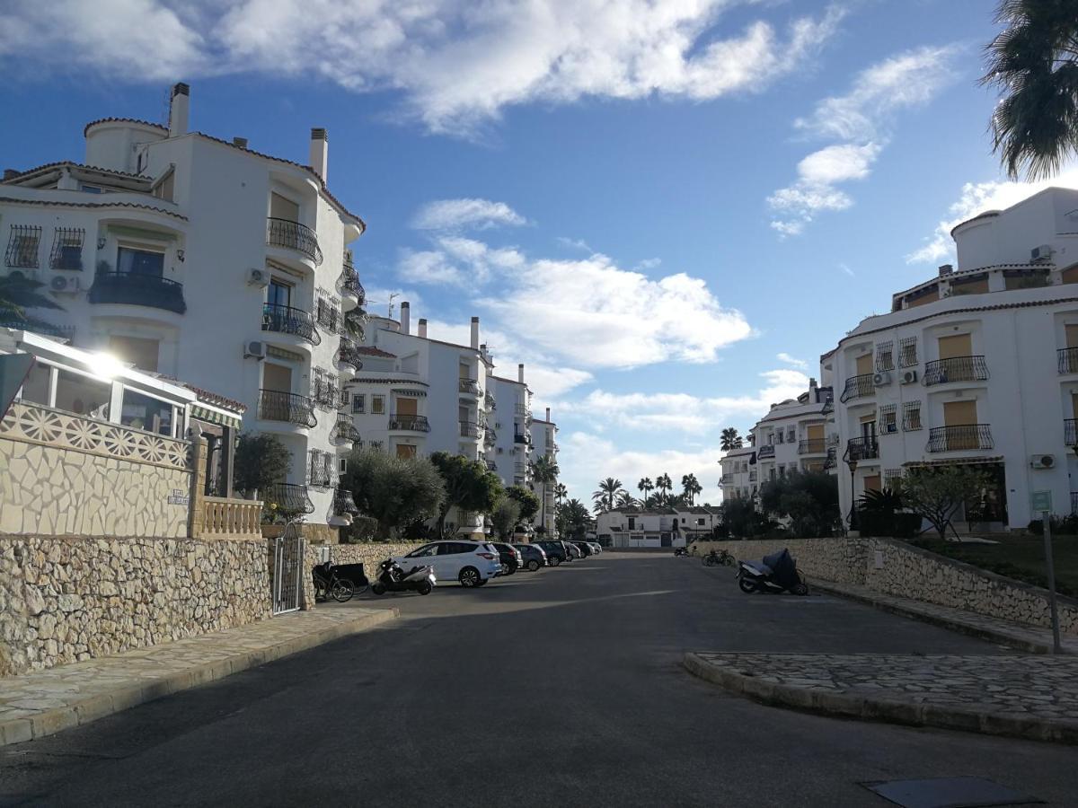 Estudio Con Piscina, Playa Y Wifi Denia Exterior photo